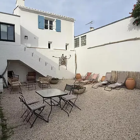 Дом отдыха L'escale Les Pieds Dans L'eau